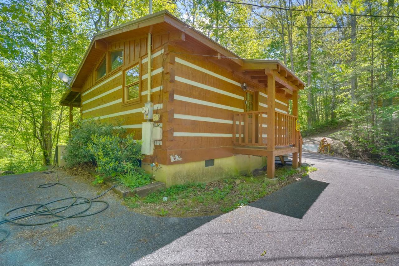 Gatlinburg Cabin With Hot Tub About 6 Mi To Downtown! Luaran gambar